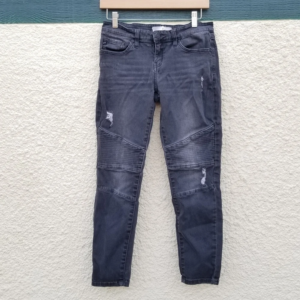 Kancan gray distressed moto skinny crop jeans size 27 26.5 in inseam